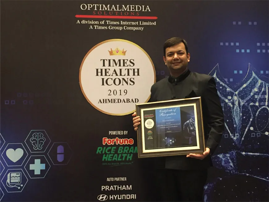 Award recognition for Stavya Dental Hospital, Ahmedabad